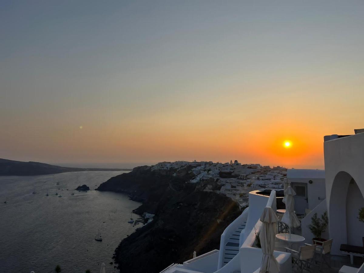 Captain John Villas Oia - Caldera & Sunset View Exteriör bild